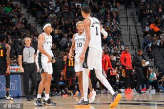 通过这样的 通过这样的